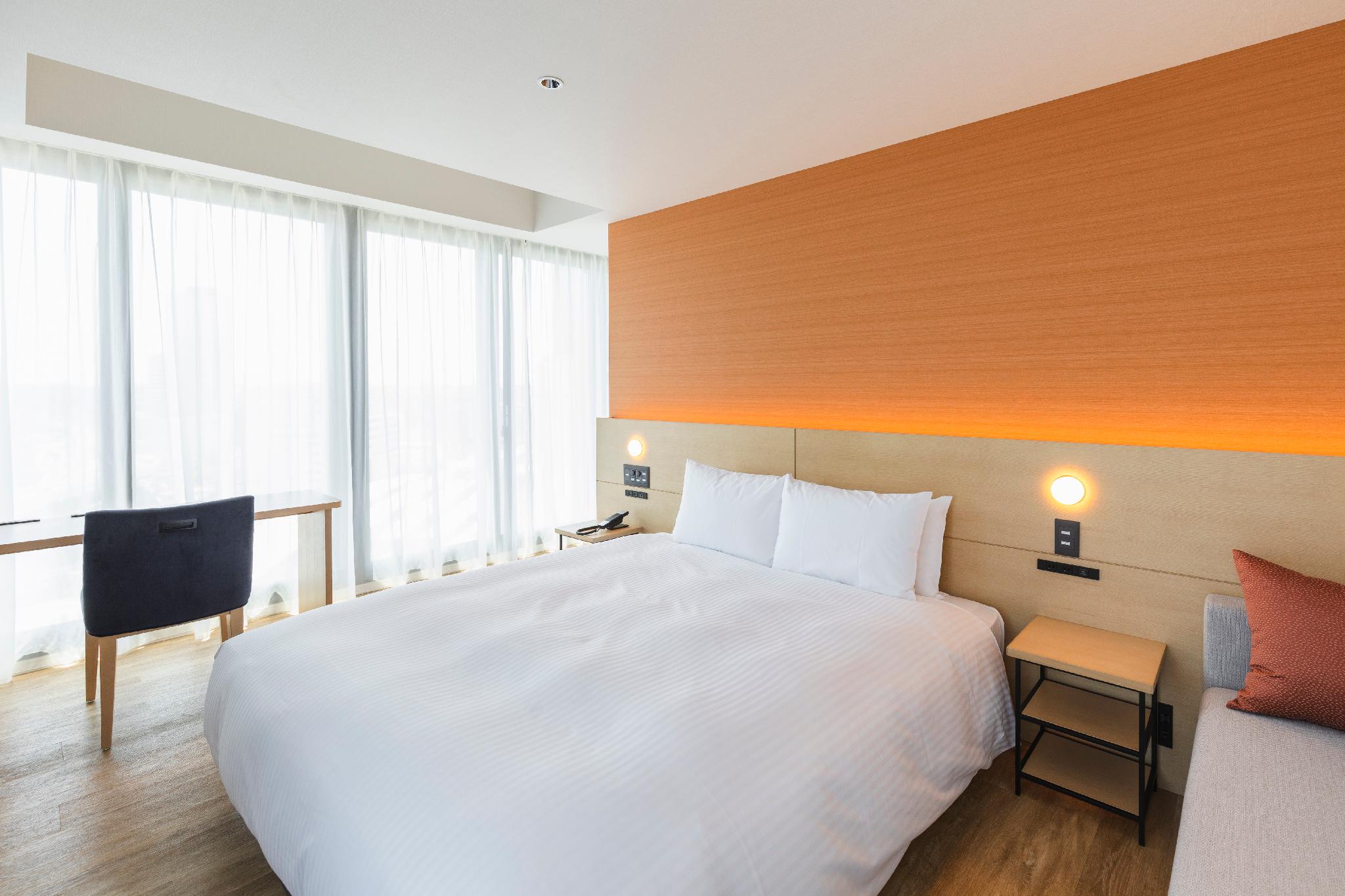 Residential, Standard, Double Bed, Corner