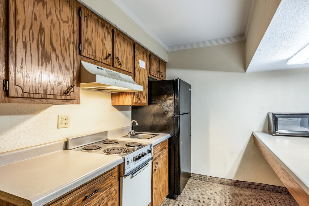 Motel6 Gatlinburg, TN - Smoky Mountains 29/40