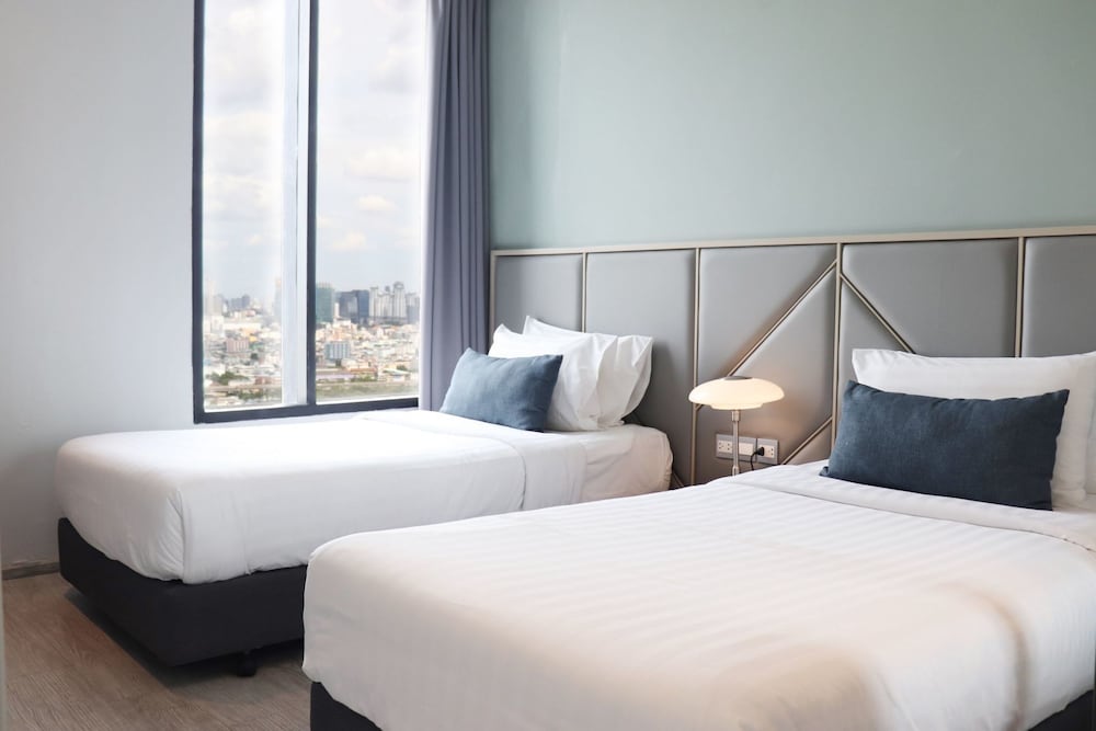 The Quarter Hotel Ari 17/50