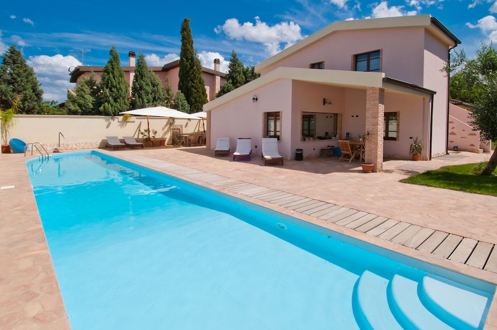 Gentarrubia - B&B 46/50