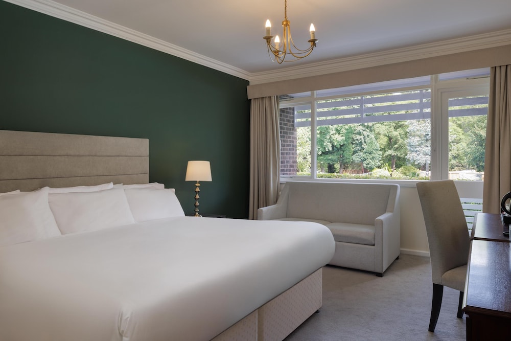 Garden, Standard, King Bed, Balcony
