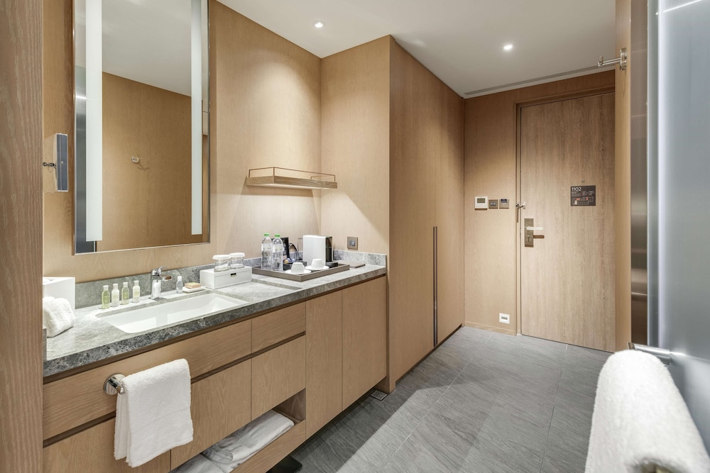 Doubletree By Hilton Taipei Zhongshan 31/51