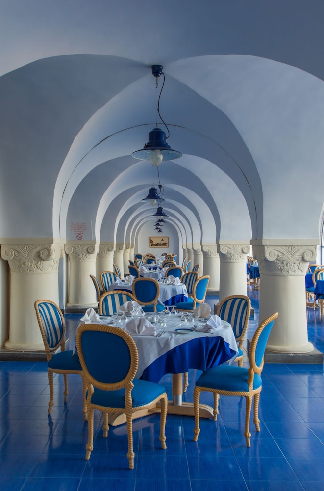 Regency Monastir 26/50