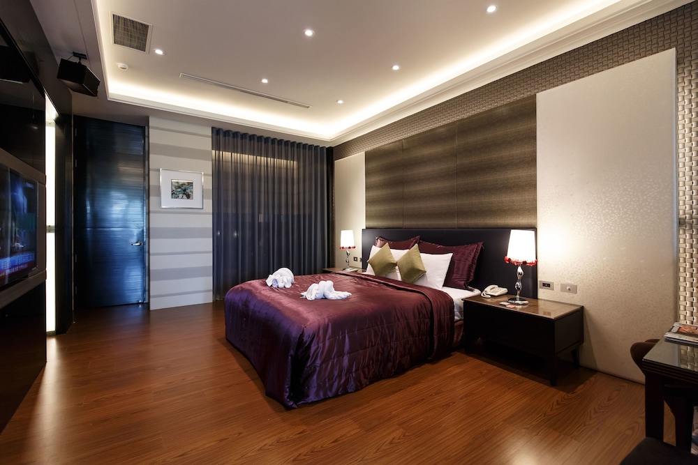 Leedon Motel 28/48