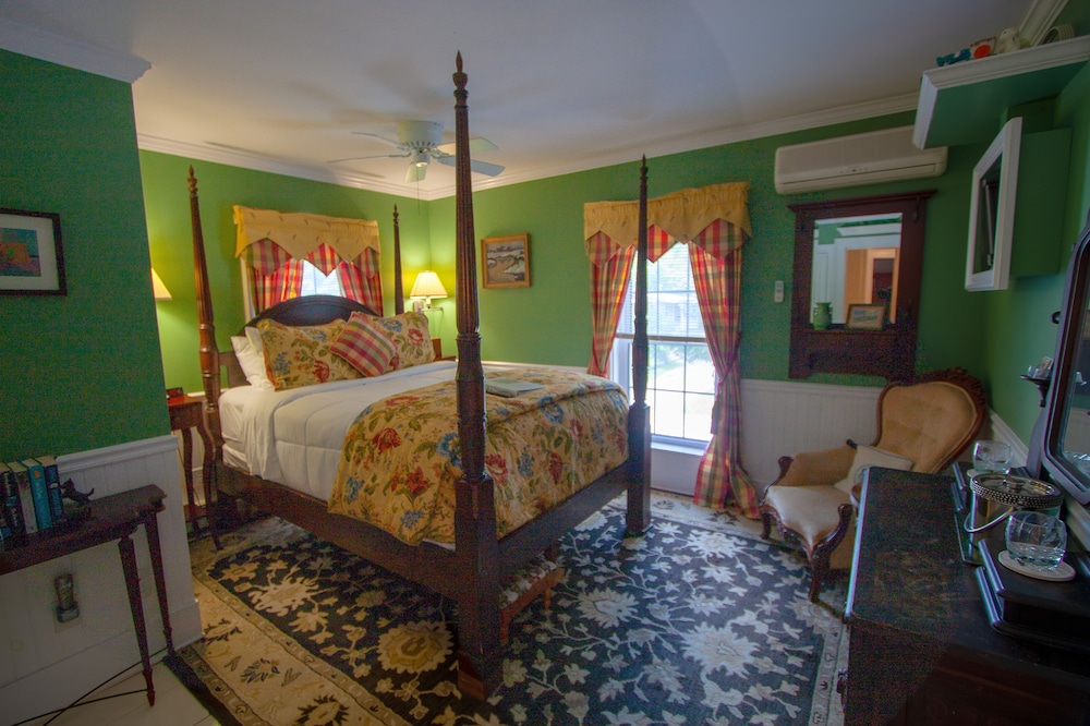 Phineas Swann Bed Breakfast 30/80