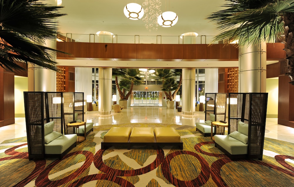 Bay Lake Tower at Disneys Contemporary Resort 6/39