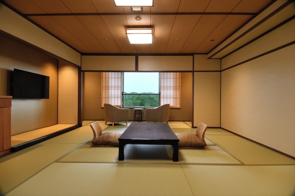 Japanese, New, Standard, 5 Futon Beds, No Bathroom