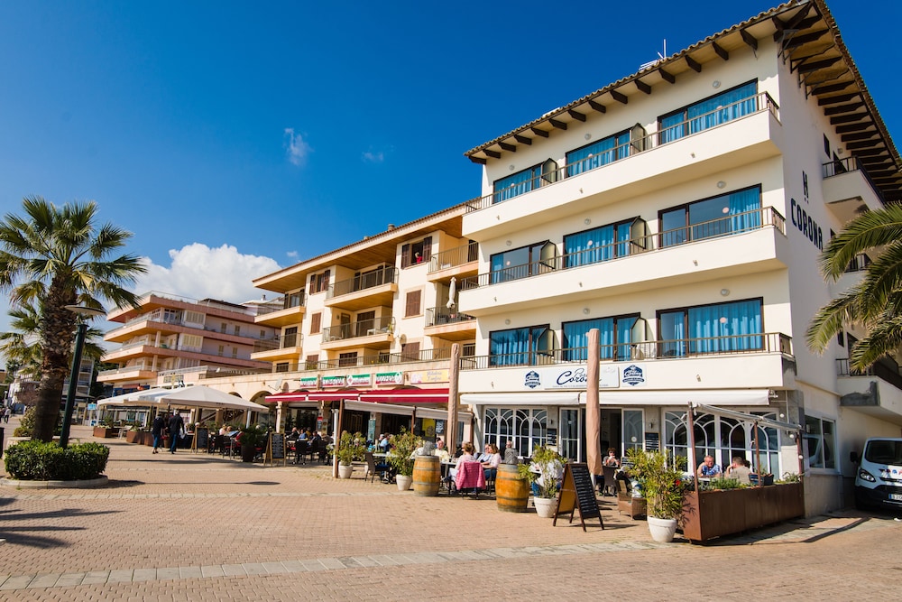 Hostal Port Corona 37/43