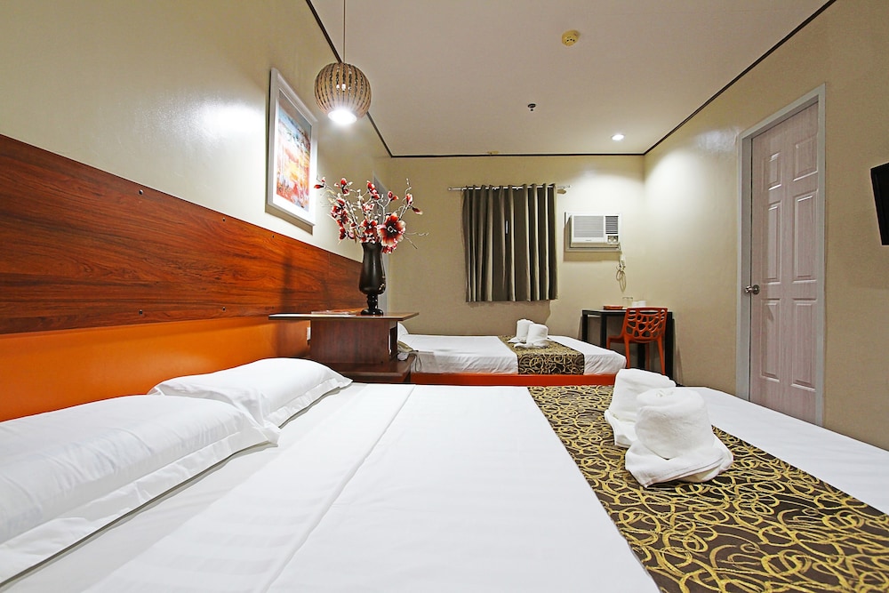 2 BEDROOMS, CONNECTING, FAMILY