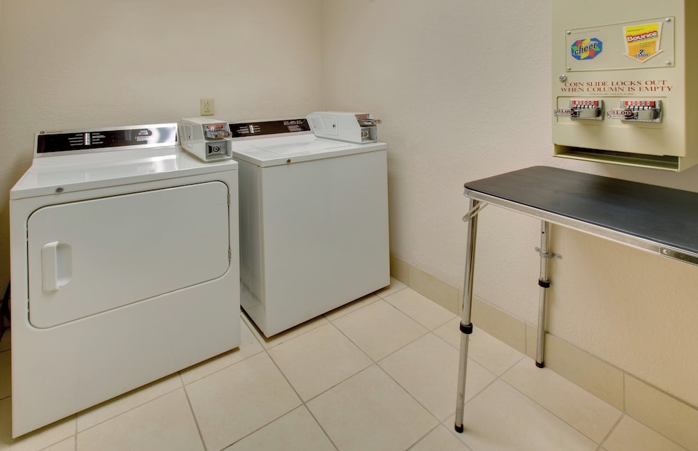 Holiday Inn Express Hotel And Suites Pleasant Prairie Kenosha 41/41