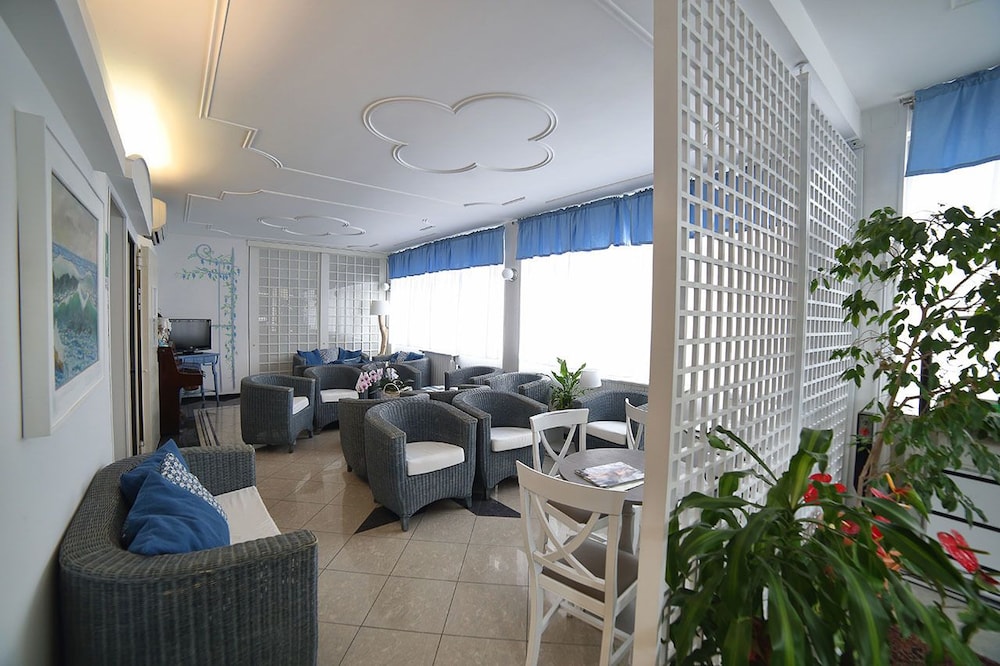 Hotel Villa Rosa 26/40