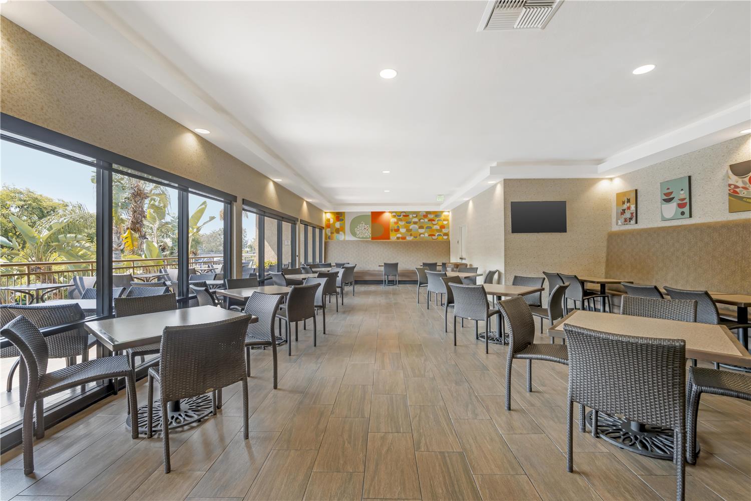 Best Western Plus Anaheim Inn 51/59