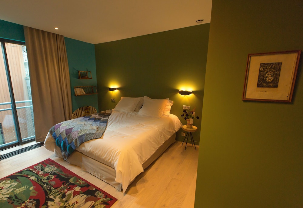 DESIGN, DOUBLE BED, BUTLER