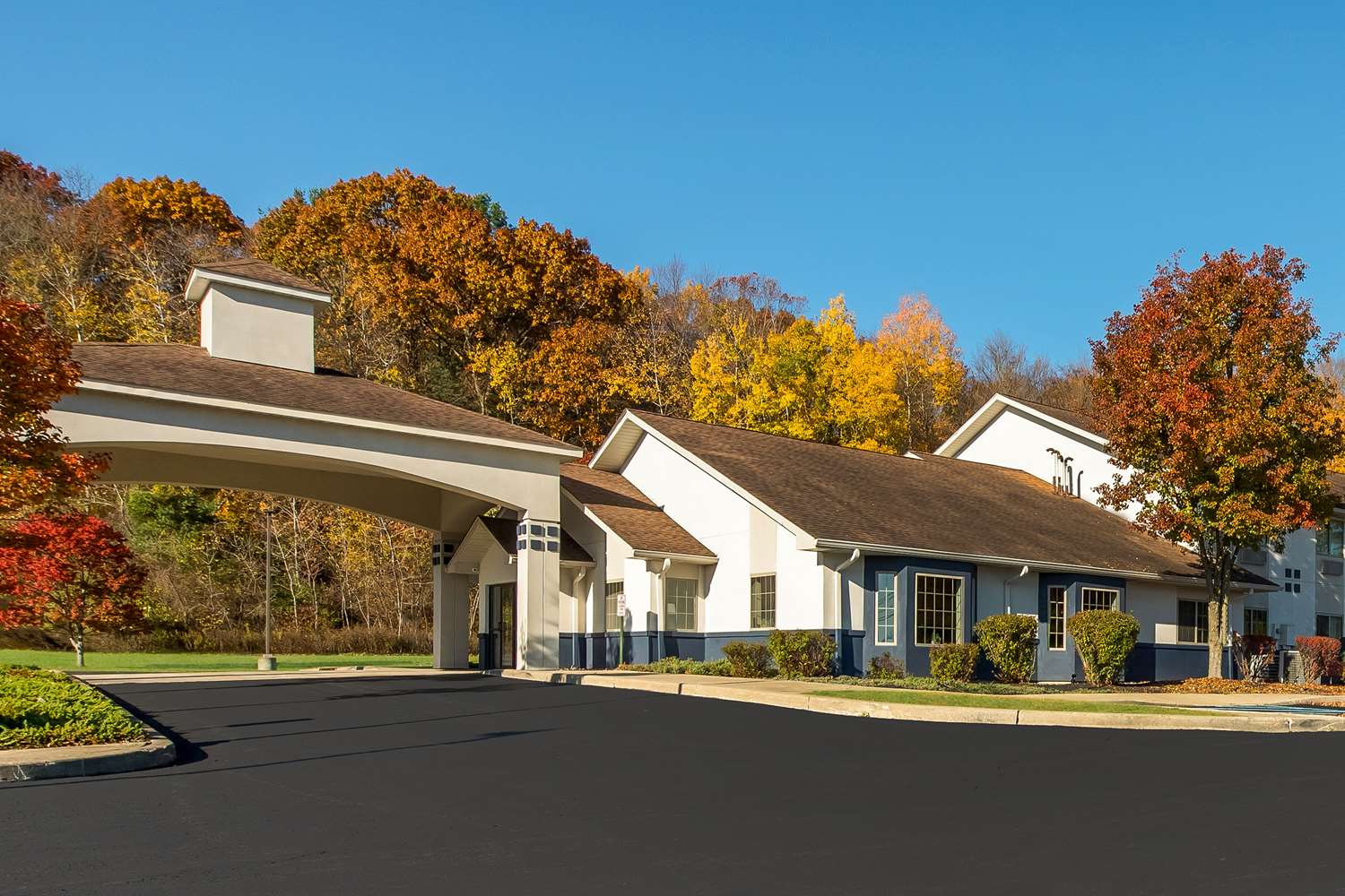 SureStay Plus Hotel by Best Western Highland Poughkeepsie 35/38