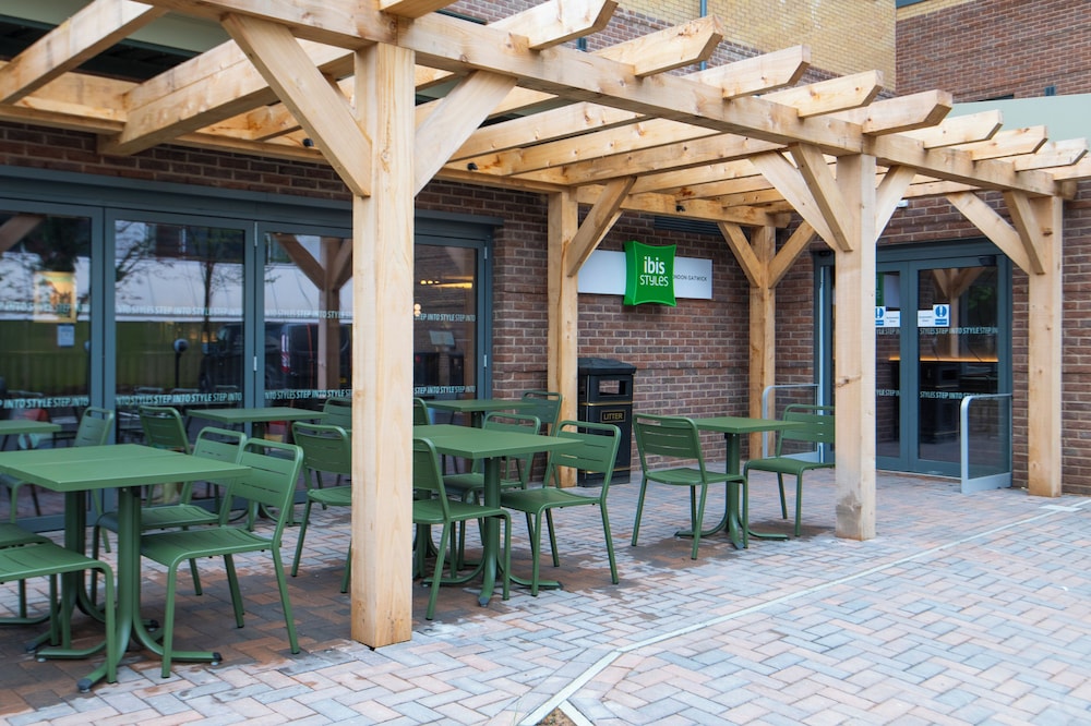 Ibis Styles London Gatwick Airport 54/64