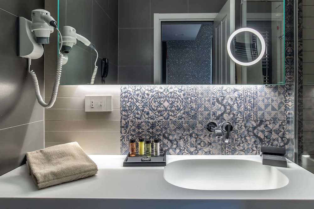 Albergo Etico Roma 50/50