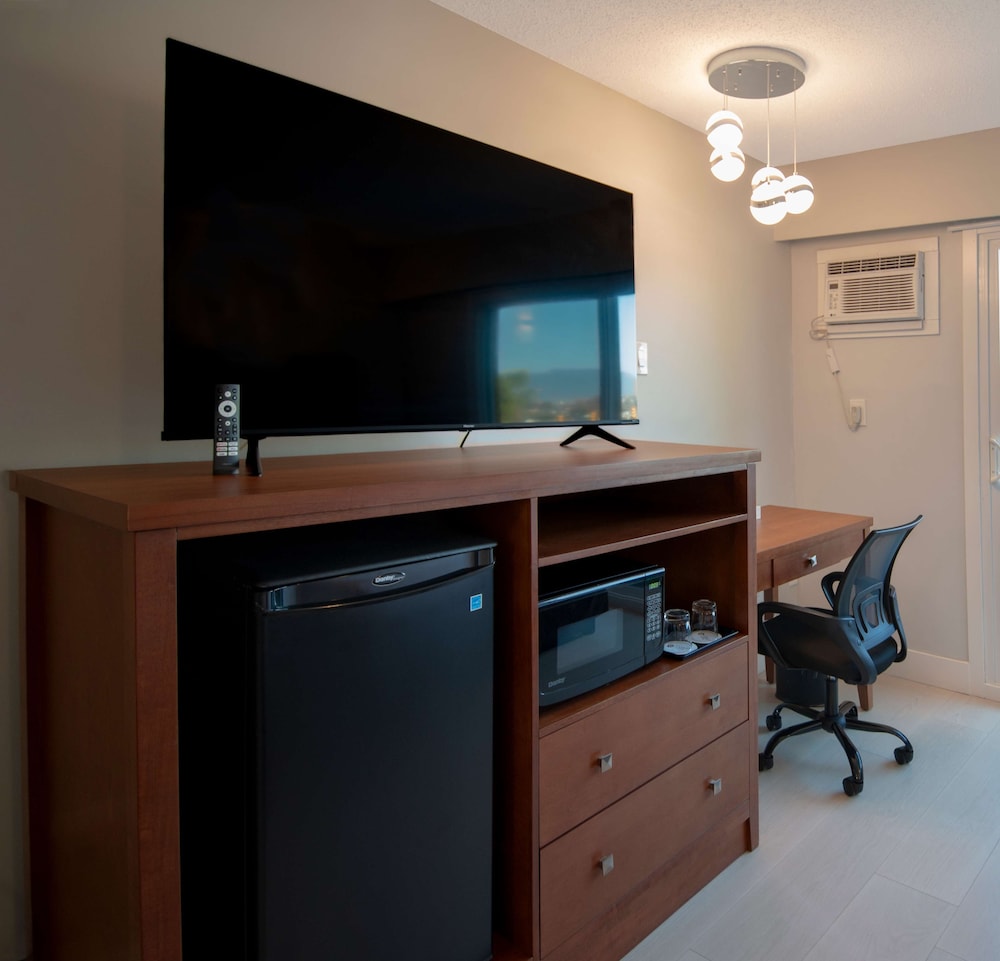 The New 401 Inn 35/50