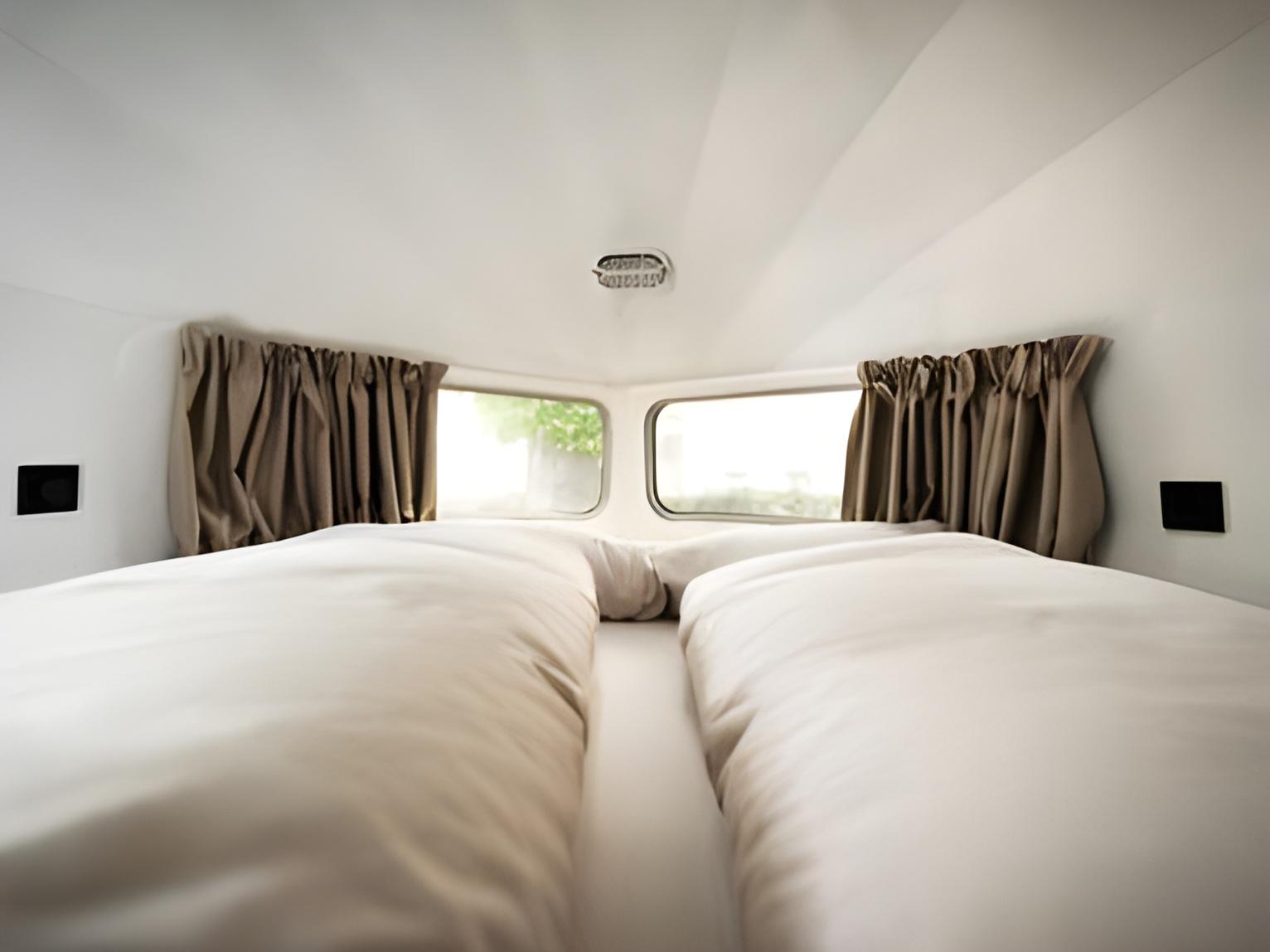 Airstream, Double Bed
