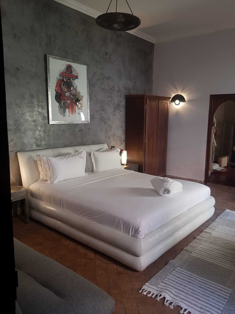 Riad Les Ammonites 14/63