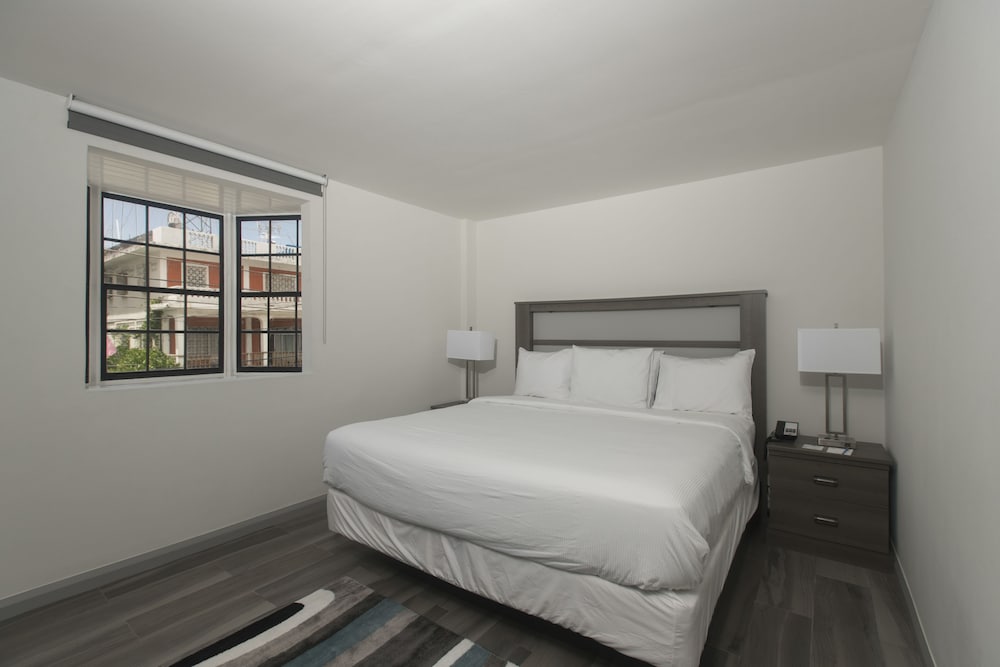 King's Hotel & Residences 9/33