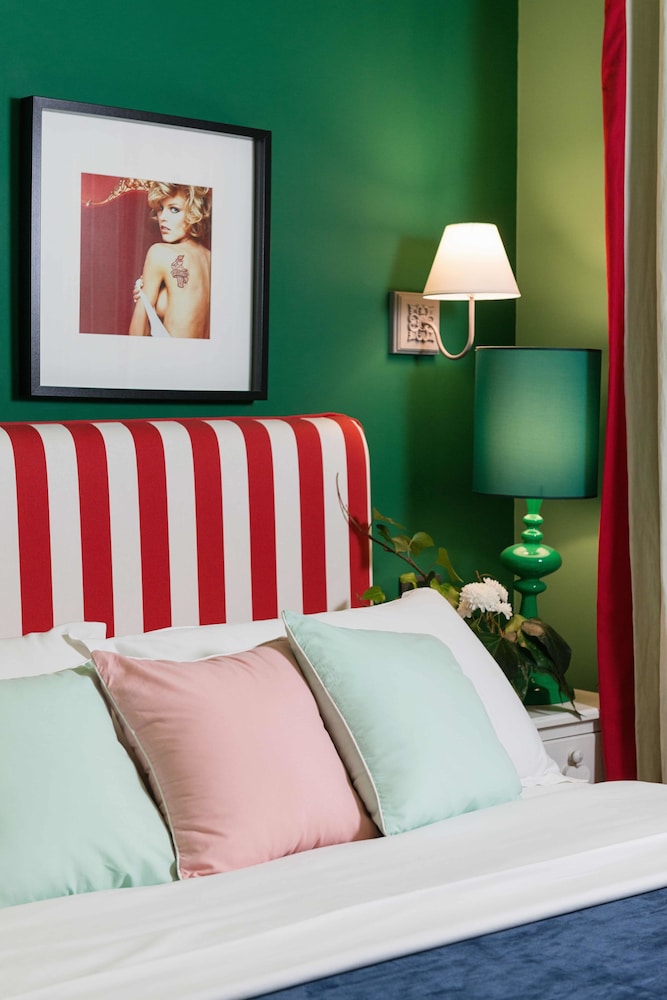Areela Boutique Hotel 33/67