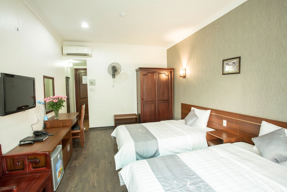 My Lan Hanoi Hotel 11/48