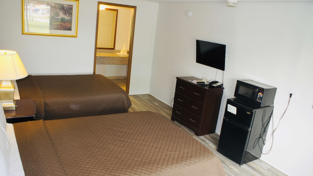 Knights Inn Bridgeport/Frankenmuth 14/19