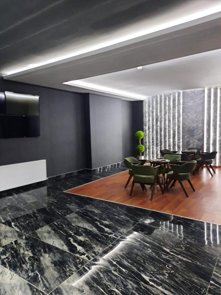 Skylon Airport Hotel 35/49