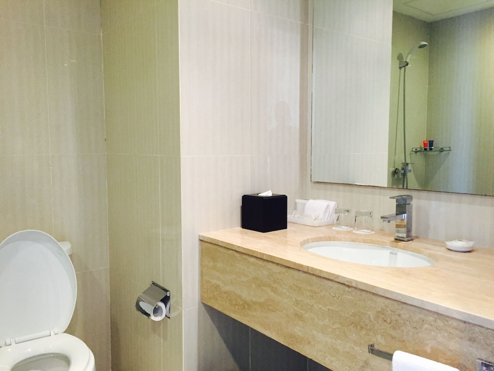BW SUITE BELITUNG 50/50