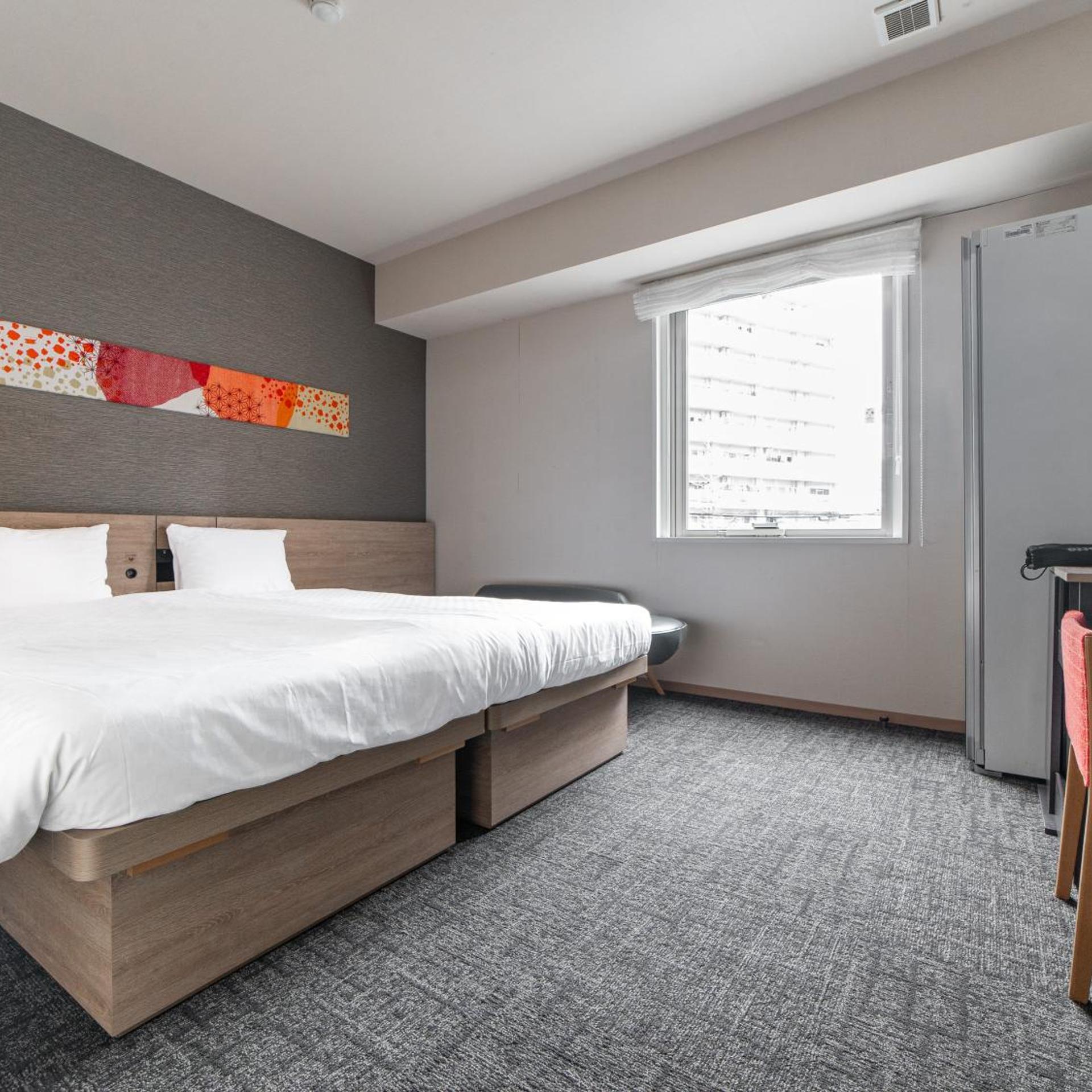 Universal, Single Bed