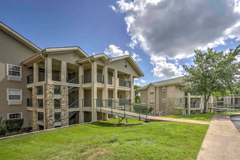 King Condo At Holiday Hills 41/50