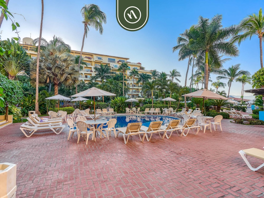 Velas Vallarta Suites Resort All Inclusive 96/99