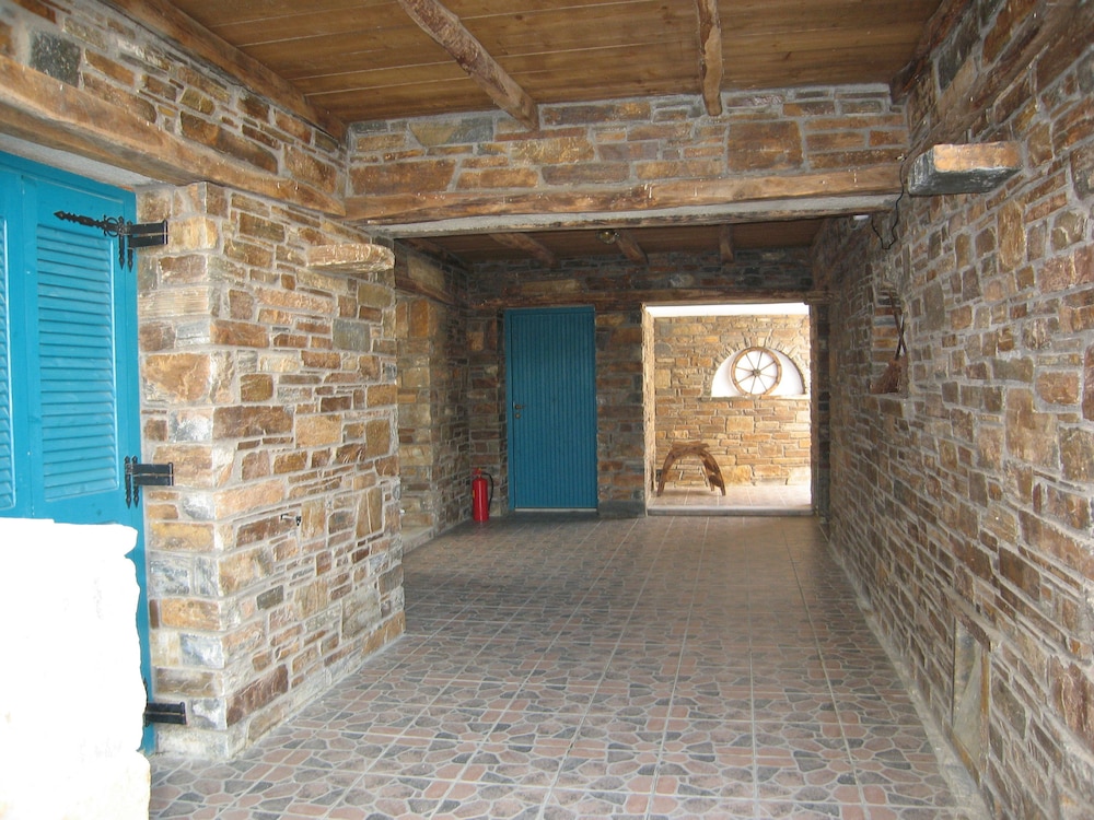 Agios Prokopios Hotel 12/59