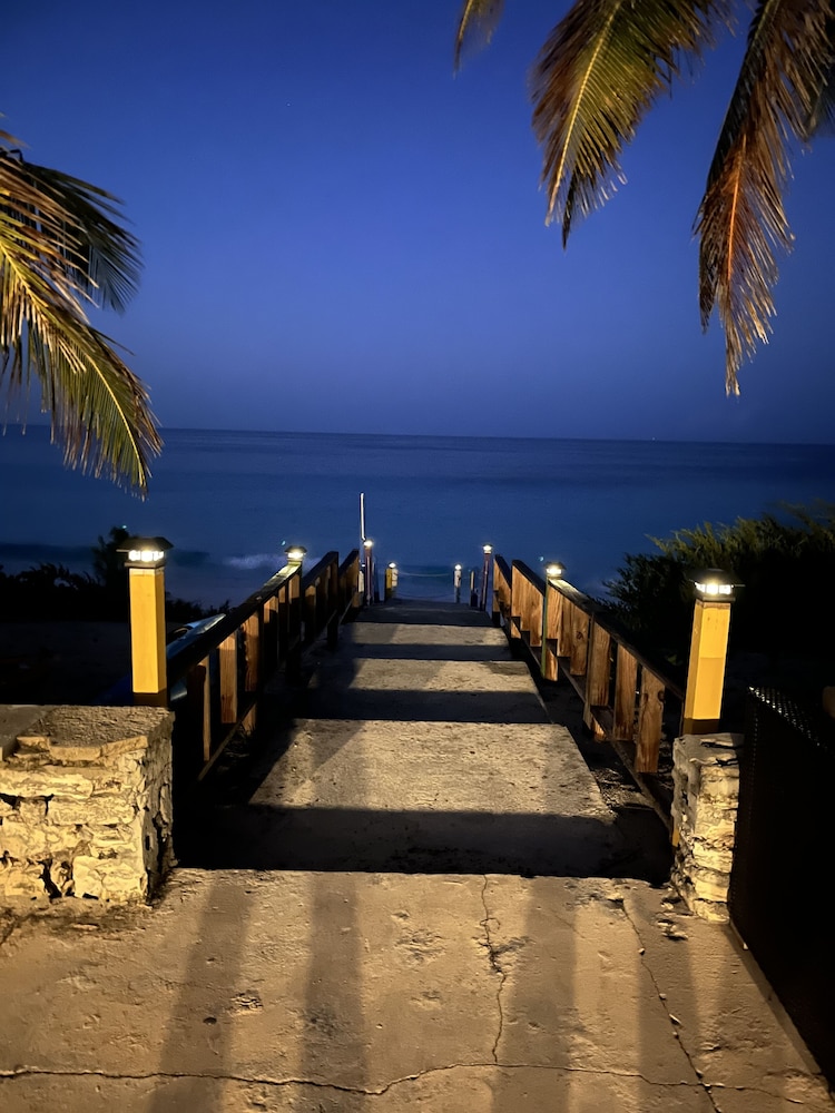 Exuma Palms 48/50