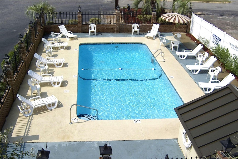 Baymont by Wyndham Sumter Northwest 3/29