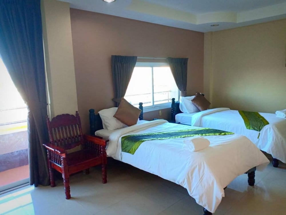 Submukdaphoomplace Hotel 41/50