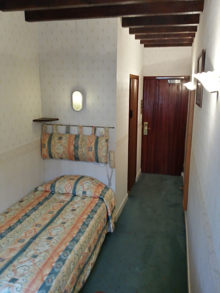 Hotel Riquet 24/41