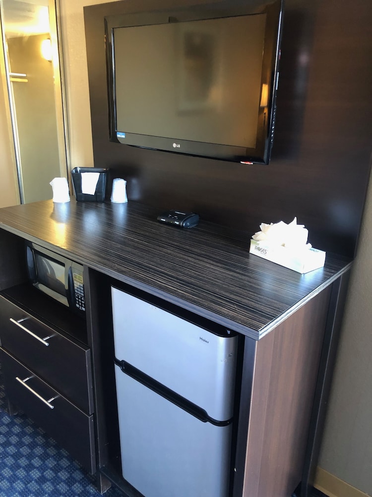 Howard Johnson by Wyndham Odessa TX 19/49