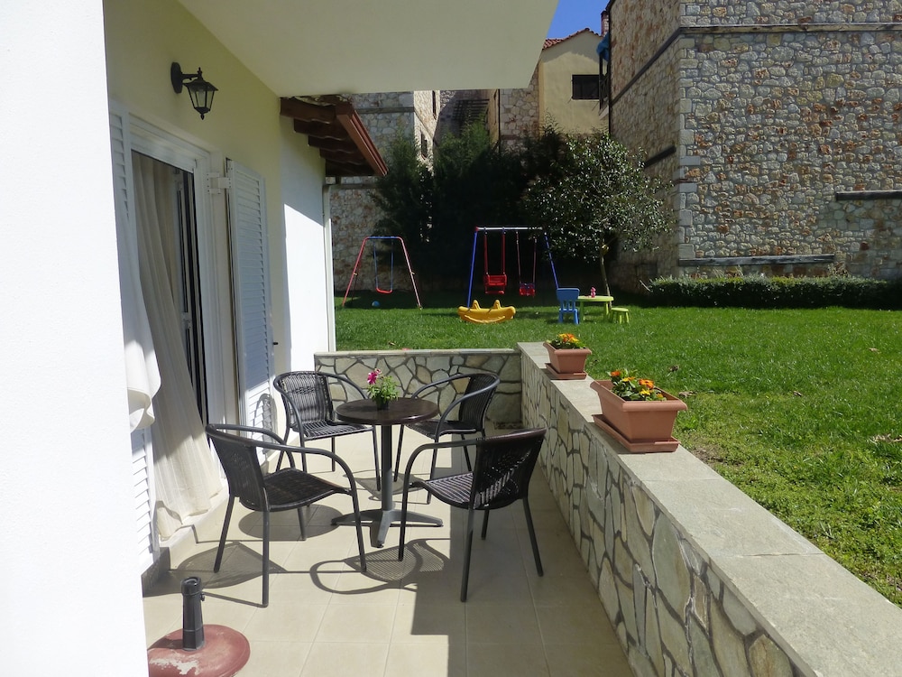 Pavloudis Apartments 45/50