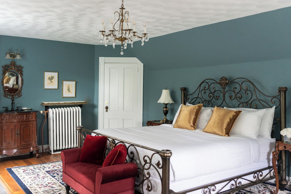 Manor House Bed & Breakfast 27/73