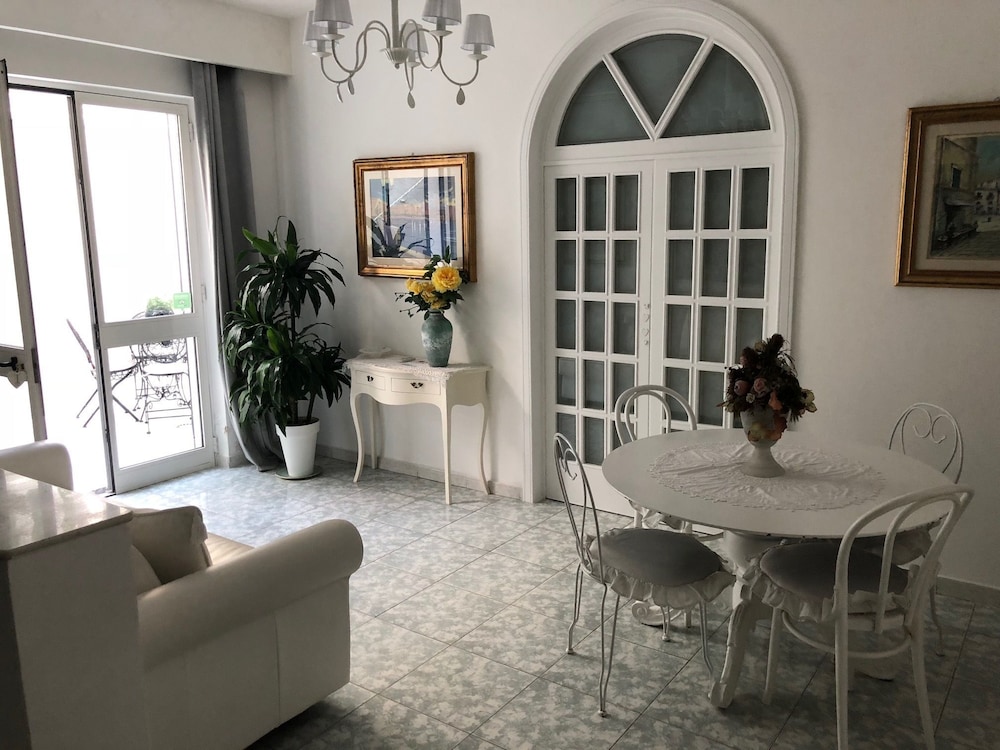 Villa Nicolaus 24/47