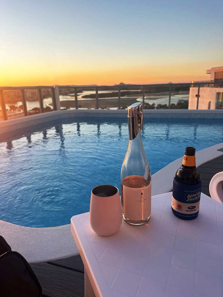 MAJORCA ISLE BEACHSIDE RESORT 27/56