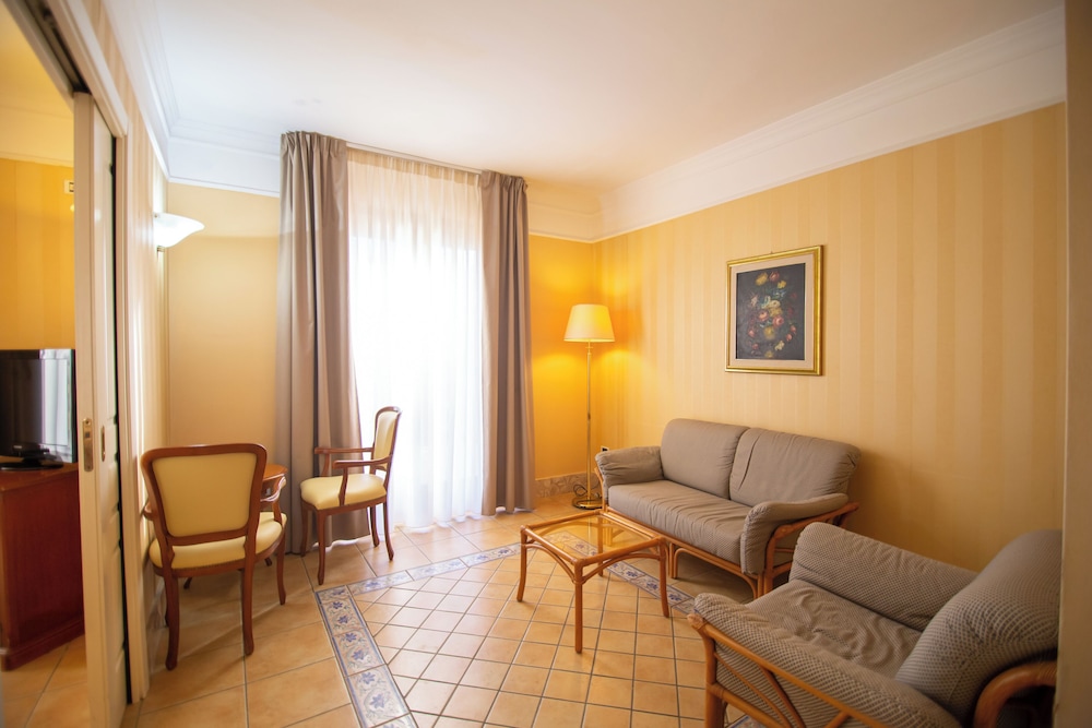 Dioscuri Bay Palace Hotel 54/75