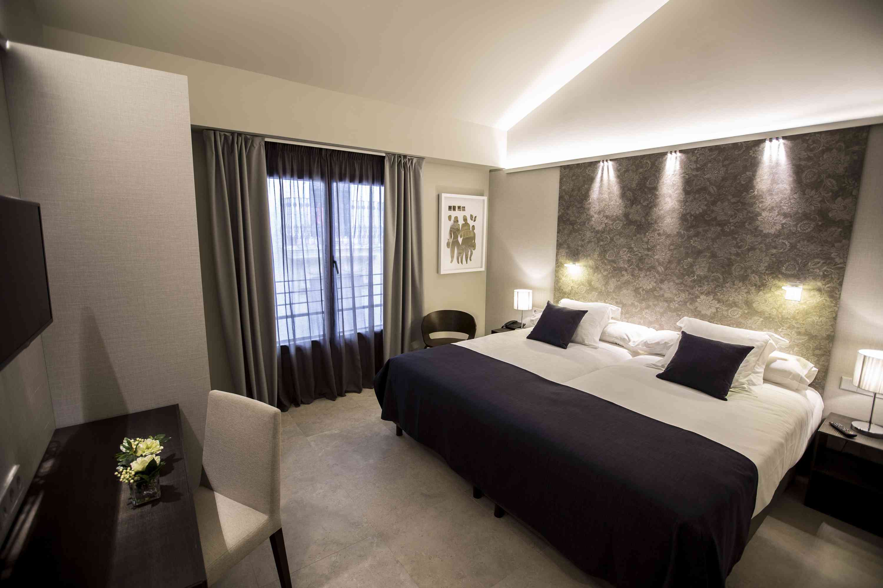 Vincci, with Extra Bed، Vincci Mercat Hotel 2/4