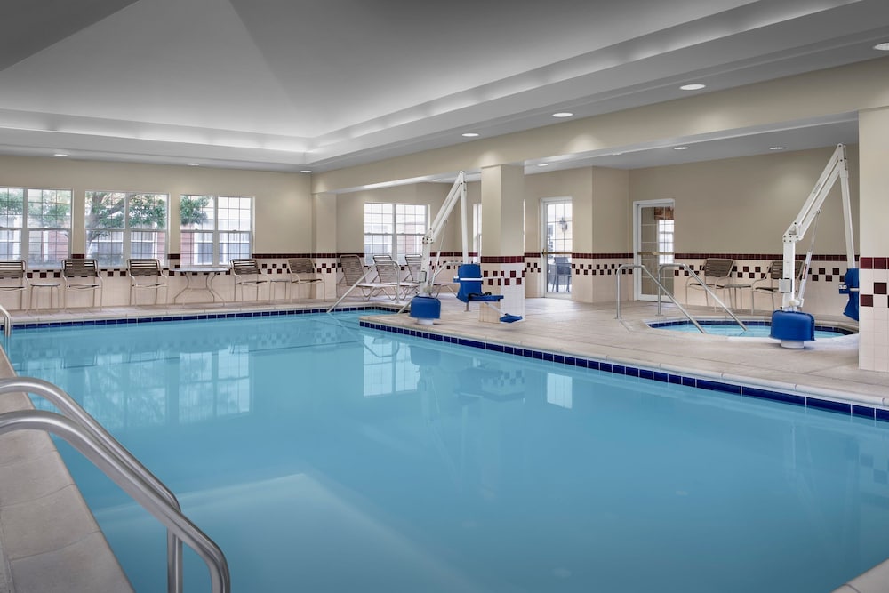 swimming pool spa