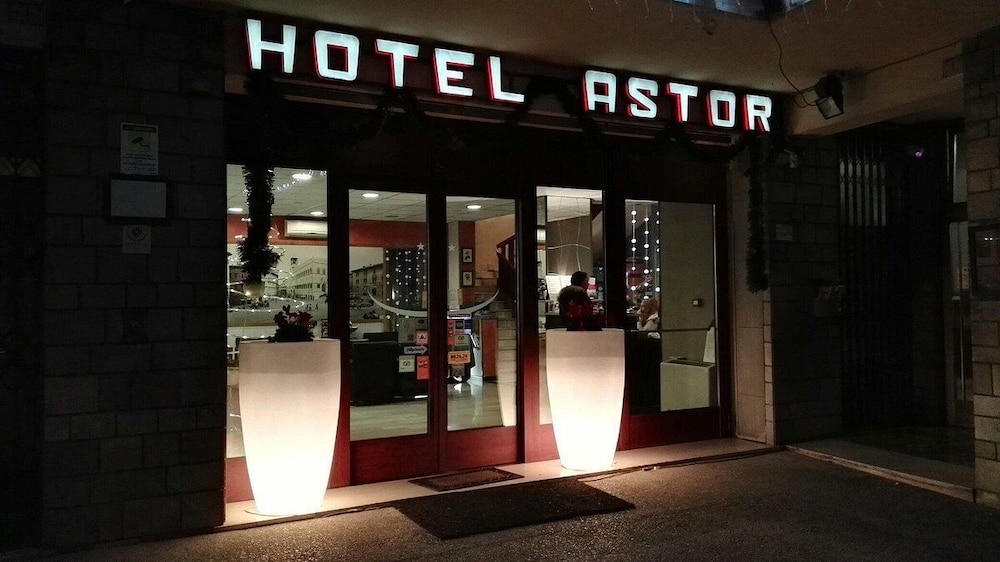 Astor Hotel Perugia 34/44