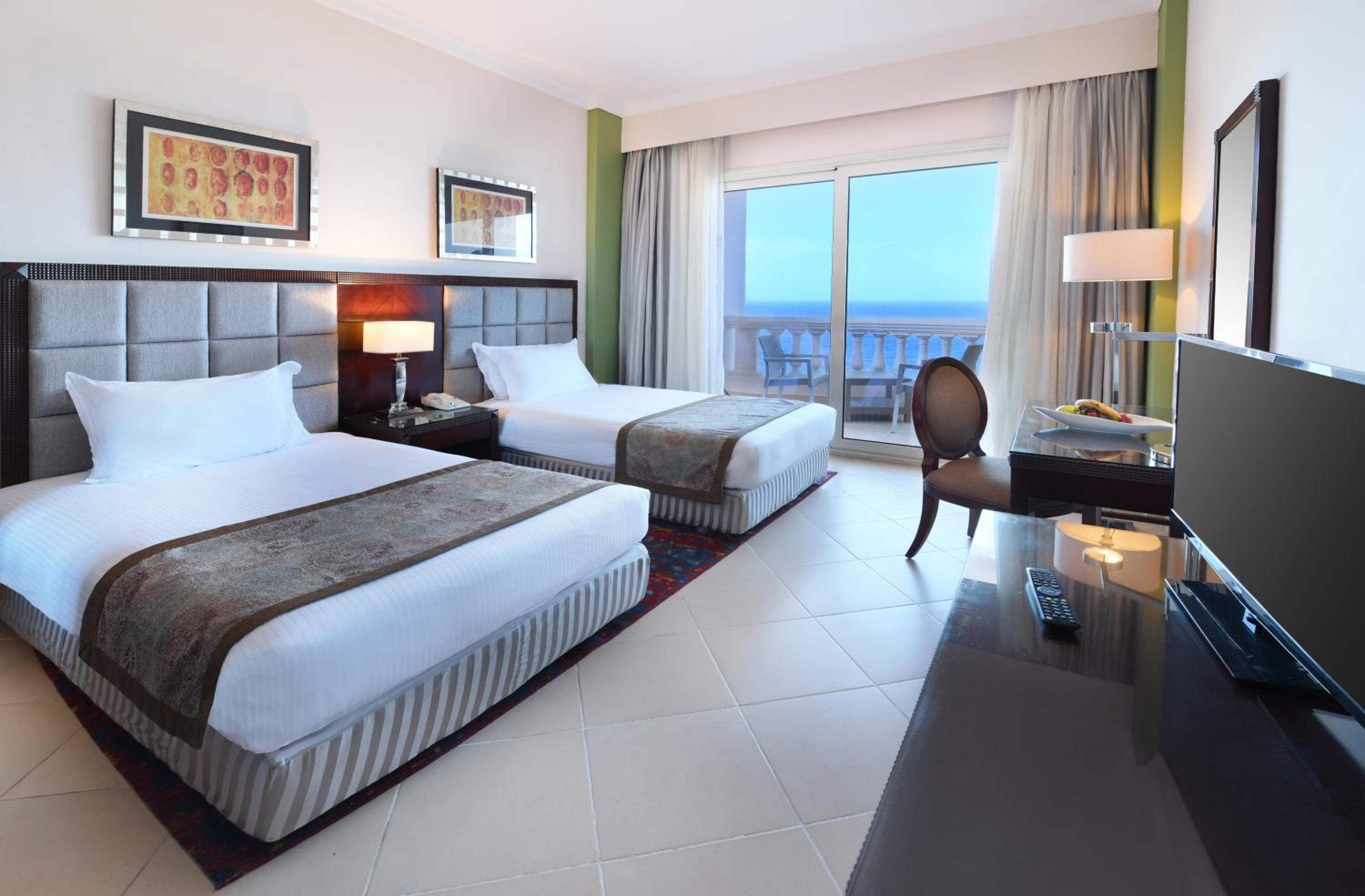 2 Bedrooms, Suite, Twin Beds, Pool and Sea View