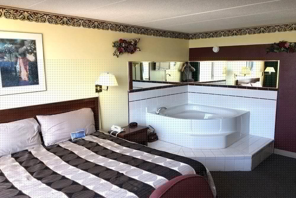 Norwood Inn And Suites 2/17