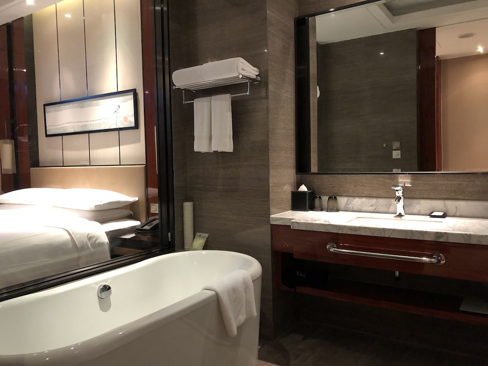 Sheraton Langfang Chaobai River Hotel 12/42
