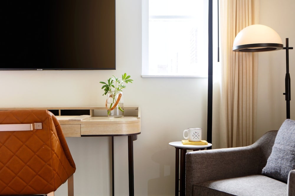 Kimpton Cottonwood 67/80